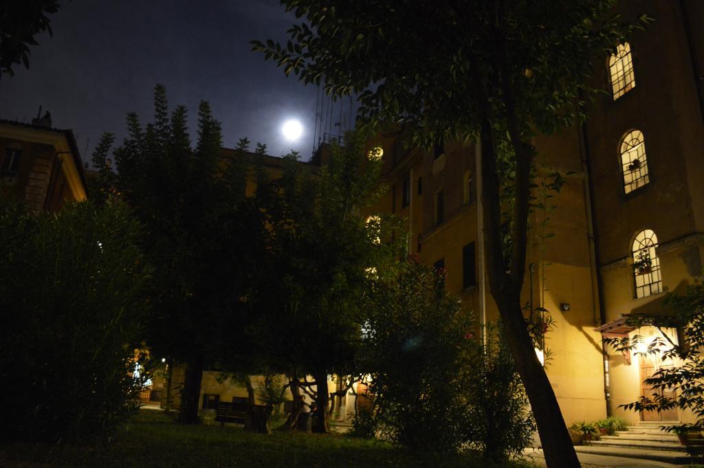 Nel Cortile Segreto Bed & Breakfast - Rome — Photos 1